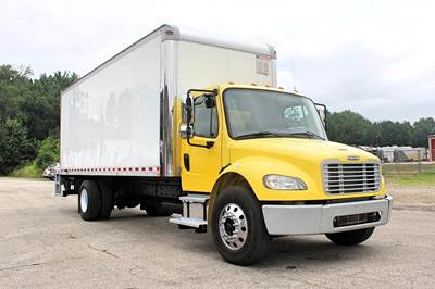 Freightliner M2 106 24 ft Box Truck - 240HP, 6 Speed Amt, Liftgate