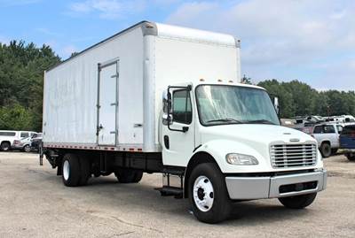 Freightliner M2 106 26 ft Box Truck - 280HP, 9 Speed Amt, Liftgate