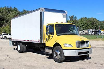 Freightliner M2 106 24 ft Box Truck - 240HP, 6 Speed Amt, Liftgate
