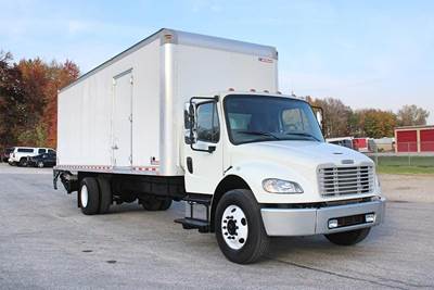 Freightliner M2 106 26 ft Box Truck - 280HP, 6 Speed Allison Rds Amt, Roll up Door, Liftgate