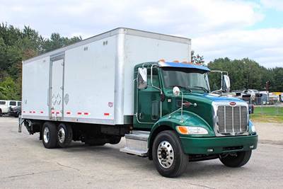 Peterbilt 348 28 ft Box Truck - 260HP, 6 Speed Amt, Liftgate