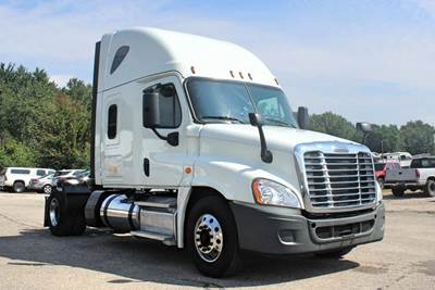 Freightliner Cascadia 125 Single Axle Sleeper Semi Truck - Raised Roof Sleeper, Detroit 455HP, 12 Speed Dt12 Amt