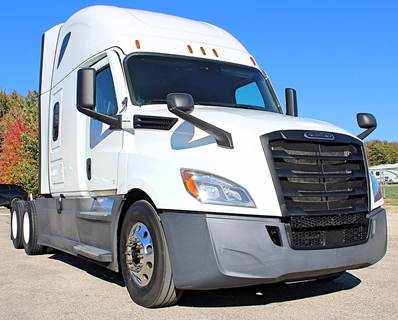 Freightliner Cascadia 126 Sleeper Semi Truck - Raised Roof Sleeper, Detroit 455HP, 10 Speed Manual