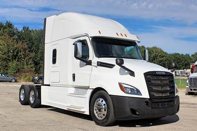 Freightliner Cascadia 126 Sleeper Semi Truck - Raised Roof Sleeper, Detroit 455HP, 12 Speed Dt12 Amt
