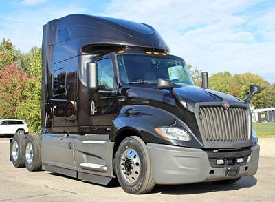 International LT Sleeper Semi Truck - Raised Roof Sleeper, Cummins 400HP, 12 Speed Endurant Amt