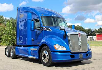 Kenworth T680 Sleeper Semi Truck - Raised Roof Sleeper, Cummins 500HP, 12 Speed Endurant Amt