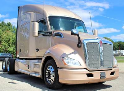 Kenworth T680 Sleeper Semi Truck - Raised Roof Sleeper, Paccar 455HP, 12 Speed Endurant Amt