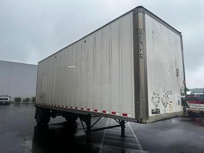 Stoughton 28 ft Dry Van Trailer - Roll up Door, Spring, Single Axle, Fixed Axle