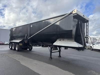 MAC 45 ft Half Round End Dump Trailer - Tri Axle, Steel, Single Point