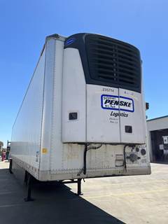 Great Dane 53 ft Reefer Trailer - Sliding Axle, Roll up Door, Carrier