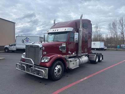 Freightliner Coronado 122 SD Sleeper Semi Truck - Raised Roof Sleeper, Detroit 600HP, 18 Speed Manual