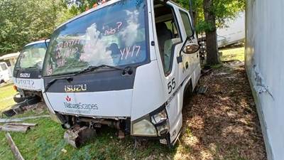 Isuzu NPR HD Cab Assembly for a 2006 Isuzu NPR-HD