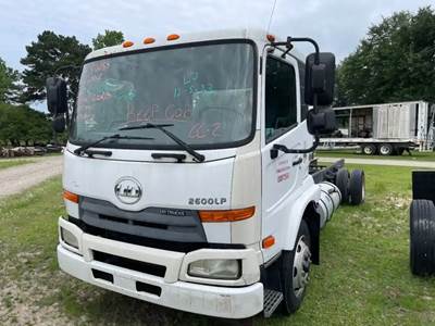 Nissan UD2600LP Cab Assembly for a 2011 Ud/Nissan UD2600LP