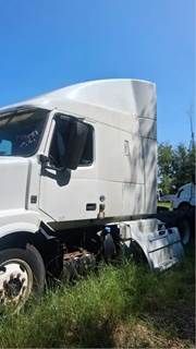 Volvo VNL Cab Assembly
