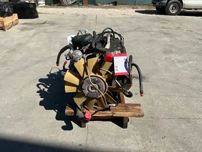 GM/Chev (HD) 5.7 GAS Engine for a 1999 Chevrolet W4500