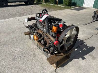 Isuzu 6BG1 Engine for a 1993 Isuzu NRR