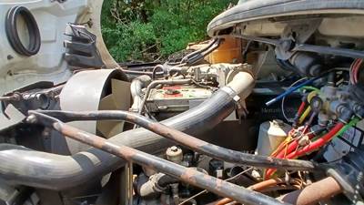 Mercedes-Benz MBE 900 Engine for a 2005 Freightliner M2 106