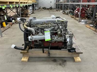 Nissan J08E-TE Engine for a 2005 Ud/Nissan UD2600