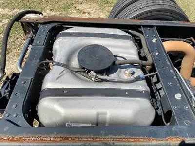 Chevrolet W3500/W4500 Fuel Tank
