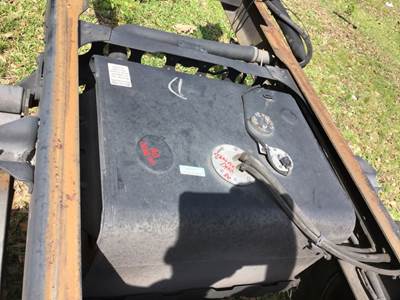 Chevrolet W5500 Fuel Tank