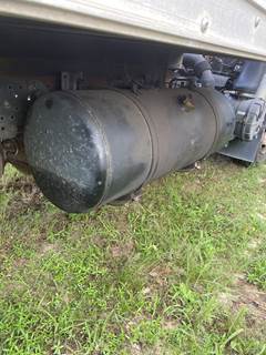 Chevrolet W5500 Right Fuel Tank