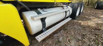 Freightliner Columbia 120 Left Fuel Tank