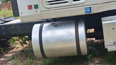 International LF687 Right Fuel Tank for a 2014 International Prostar LF687