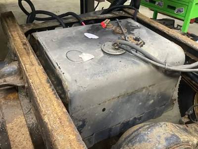Isuzu NPR Fuel Tank