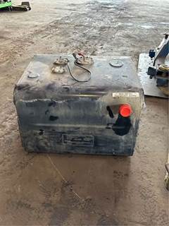 Isuzu NPR HD Fuel Tank for a 2006 Isuzu NPR-HD