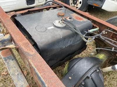 Isuzu NRR Fuel Tank