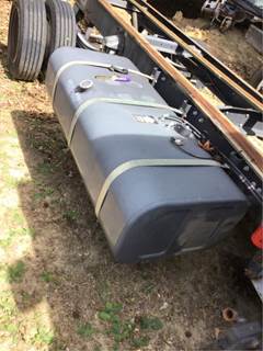 Mack MV222 Freedom L Right Fuel Tank