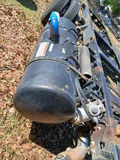 Nissan UD1400 Right Fuel Tank for a 2008 Ud/Nissan UD1400