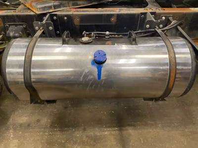 Nissan UD2000 Right Fuel Tank for a 2009 Ud/Nissan UD2000