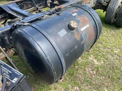Nissan UD2000 Left Fuel Tank for a 2008 Ud/Nissan UD2000