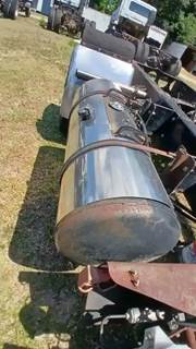 Nissan UD2000 Right Fuel Tank for a 2012 Ud/Nissan UD2000