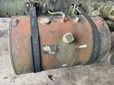 Nissan UD2600 Left Fuel Tank for a 2005 Ud/Nissan UD2600