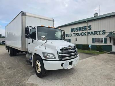 Hino 338 Truck
