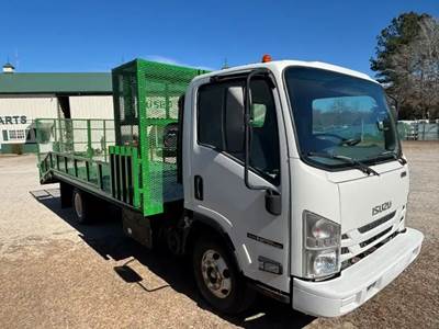 Isuzu NPR Truck