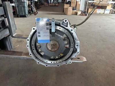 Aisin Transmission for a 2001 Mitsubishi FE640