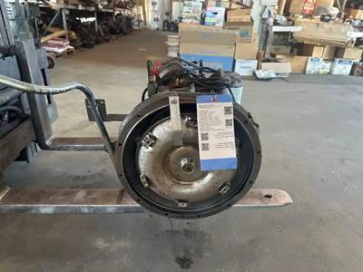 Allison AT542 Transmission for a 2000 Mitsubishi FH211