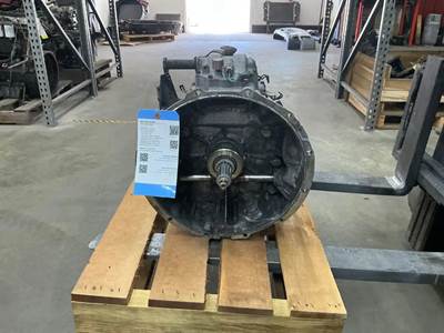 Mitsubishi M050S5A108 Transmission for a 1992 Mitsubishi FH100