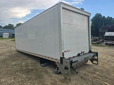 26' Morgan Dry Cargo Box with Maxon Tuck Under Liftgate, Model # GVSD09726102