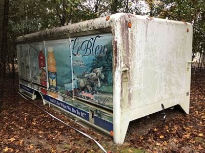 Good Used 2007 ( Beverage Vending Box By Coastal Industries Model # 4-PL-8  / 19