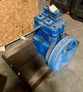 Quincy 325 Air Compressor