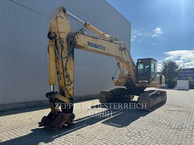 Komatsu PC450LC-8 Excavator