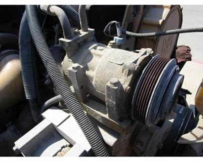 Sanden 387 A/C Compressor for a Peterbilt 387