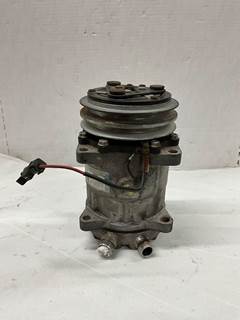 TCCI OP4713 A/C Compressor for a Freightliner FL70