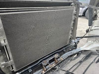 Freightliner Cascadia A/C Condenser for a Freightliner CASCADIA 126