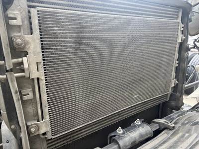 Freightliner Cascadia A/C Condenser for a Freightliner CASCADIA 125