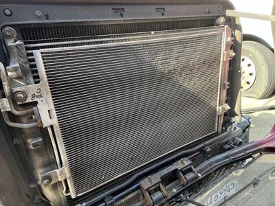 Freightliner Cascadia A/C Condenser for a Freightliner CASCADIA 126